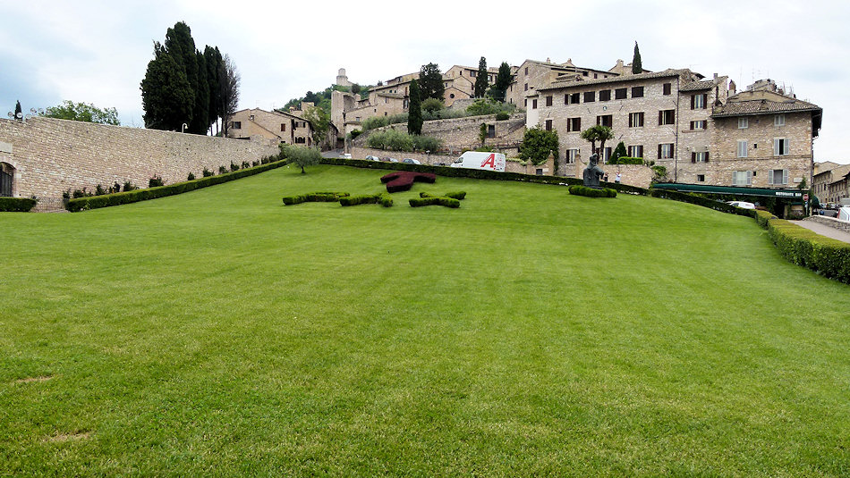 P1020166-Assisi.jpg