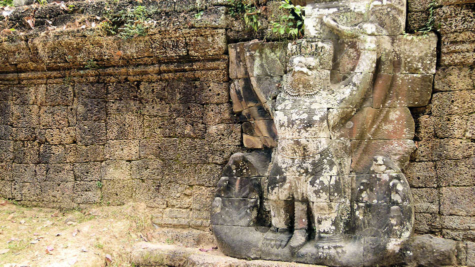 P1010457_Siegestor_Angkor_Thom.jpg