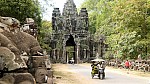 Thumbnail of P1010346_Siegestor_Angkor_Thom.jpg