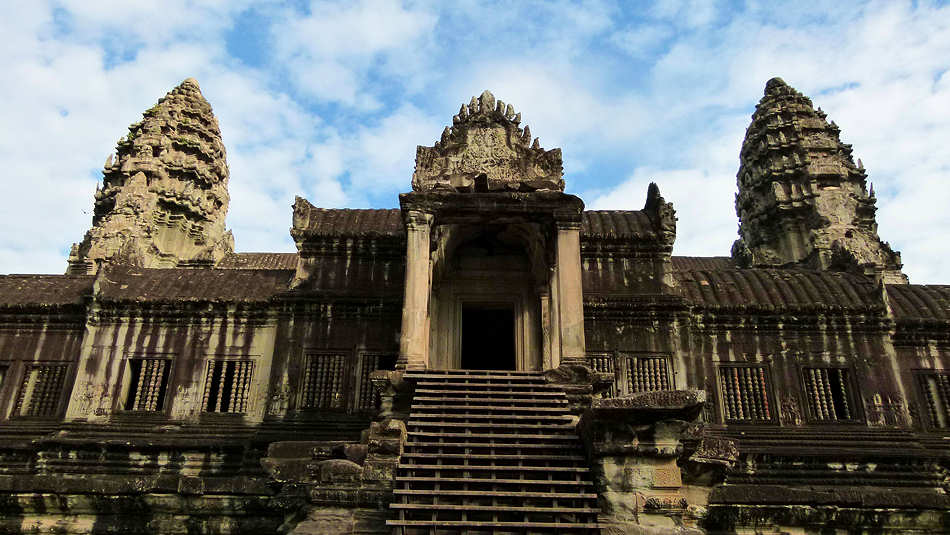 P1010597_Angkor_Wat.jpg