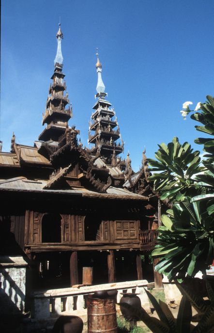 Myanmar 2000-02-024.jpg