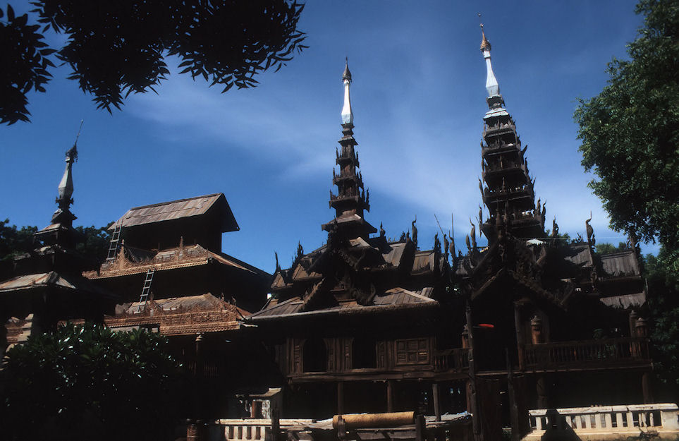 Myanmar 2000-02-027.jpg