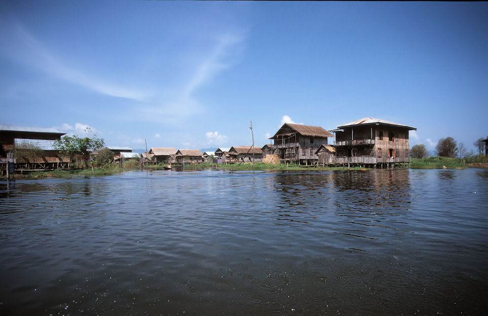 Myanmar 2000-02-084.jpg
