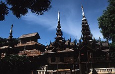 Thumbnail of Myanmar 2000-02-027.jpg