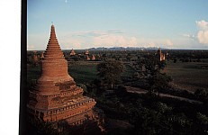 Thumbnail of Myanmar 2000-02-035.jpg