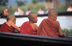 Thumbnail of Myanmar 2000-02-100.jpg