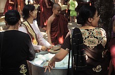 Thumbnail of Myanmar 2000-02-124.jpg
