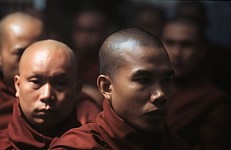 Thumbnail of Myanmar 2000-02-129.jpg