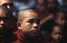 Thumbnail of Myanmar 2000-02-130.jpg
