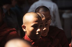Thumbnail of Myanmar 2000-02-132.jpg