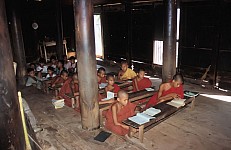 Thumbnail of Myanmar 2000-02-179.jpg